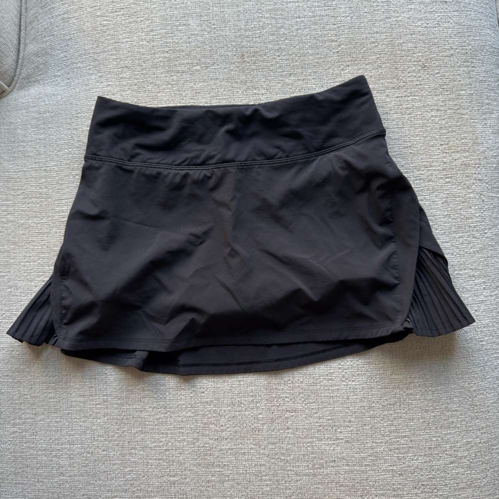 Lululemon Black Pleated Skort - Size 4